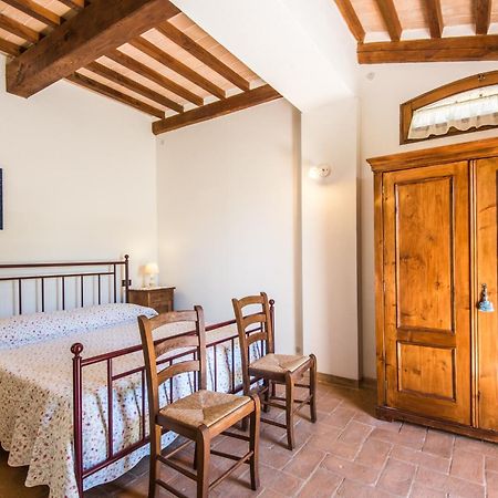 Glicine Apartment Podere Giardino Montalcino Bagian luar foto